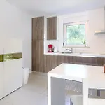 3 Bedroom Lovely In *