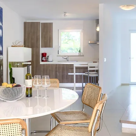 3 Bedroom Awesome In