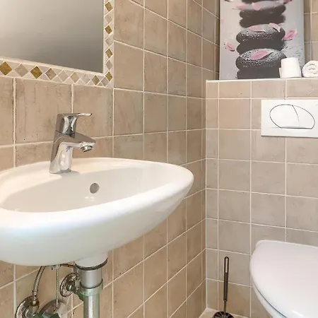 Σπίτι διακοπών 3 Bedroom Awesome In *